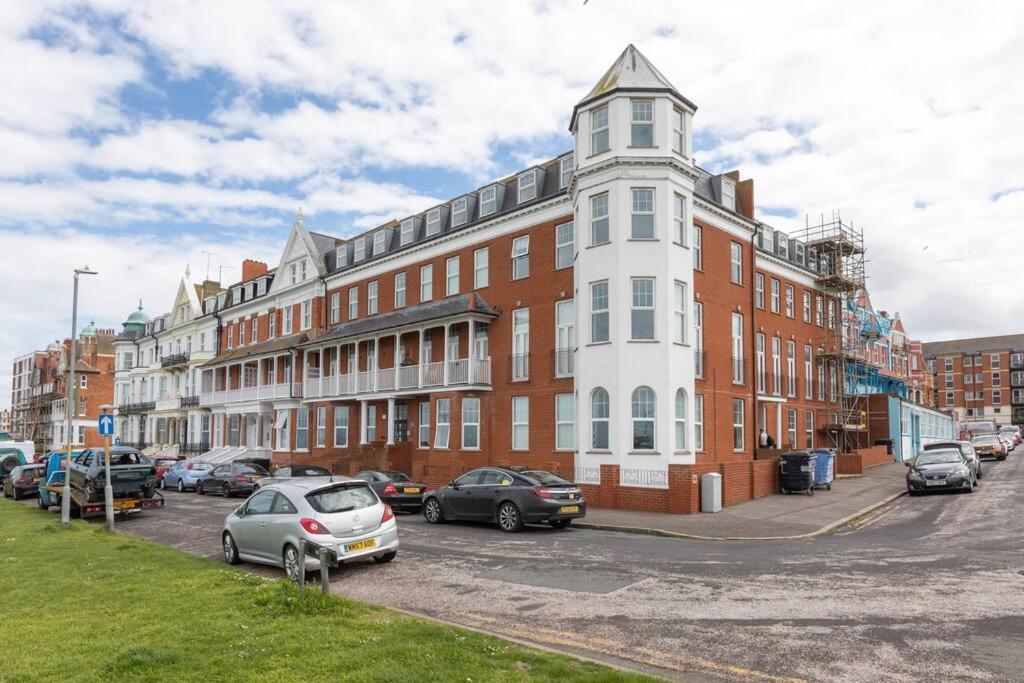 Waves@walpole - 2 Bed Flat With Amazing Sea Views Apartment *